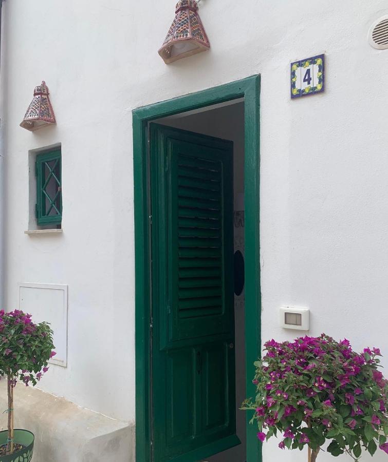 Hotel Le Lanterne Di Terrasini Exterior foto